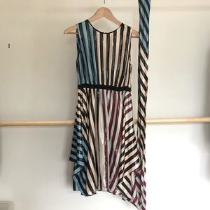 Diane von Furstenberg 70% silk dress with matching belt/scarf